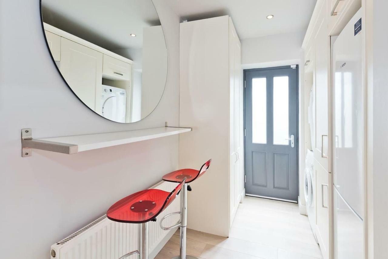 The Edge Suite - Hiphipstay Dublin Eksteriør bilde
